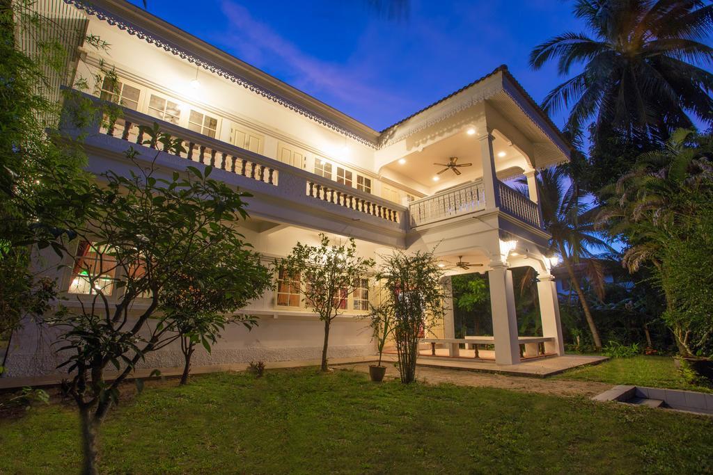 Baan Khun Nang Colonial Residence Mae Nam Room photo